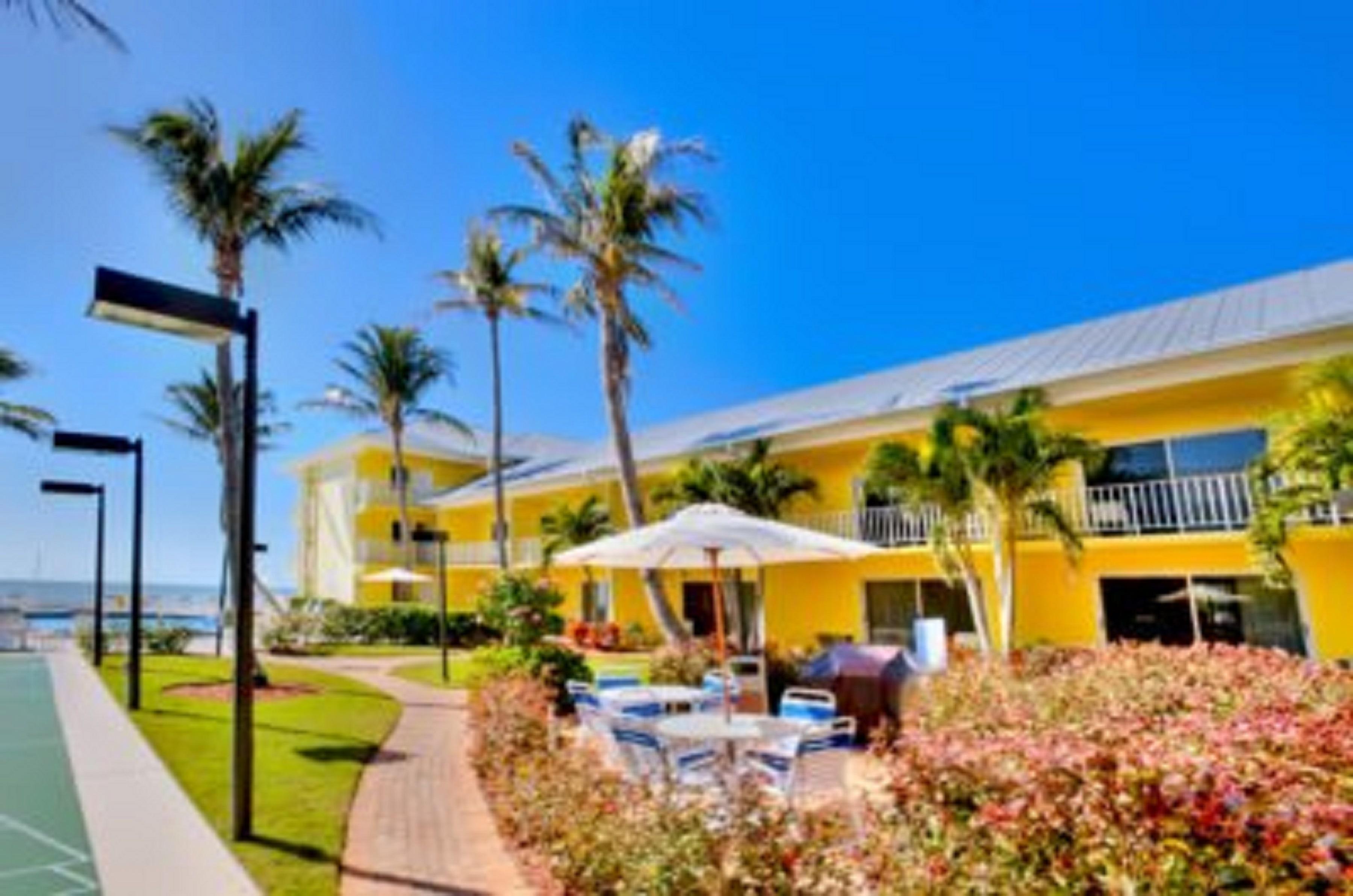Sandpiper Gulf Resort Форт Майерс Екстериор снимка